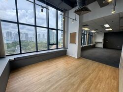 Zhongshan Mall (D12), Office #553689281